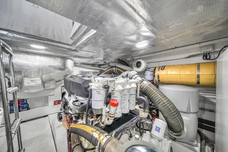 Slide: The Image of Galeon 510 Sky 2020 - 41