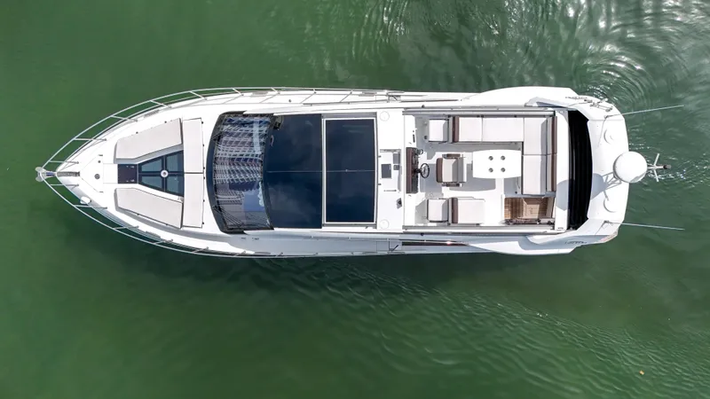 Slide: The Image of Galeon 510 Sky 2020 - 16