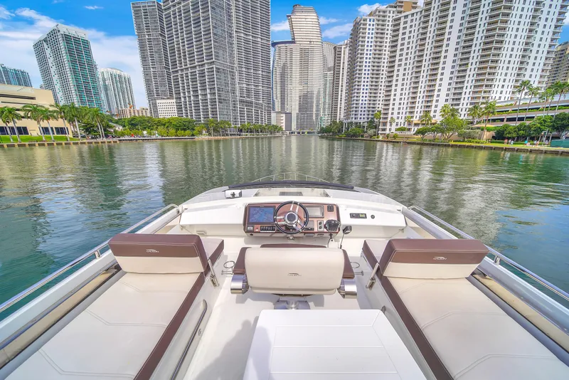 Slide: The Image of Galeon 510 Sky 2020 - 99