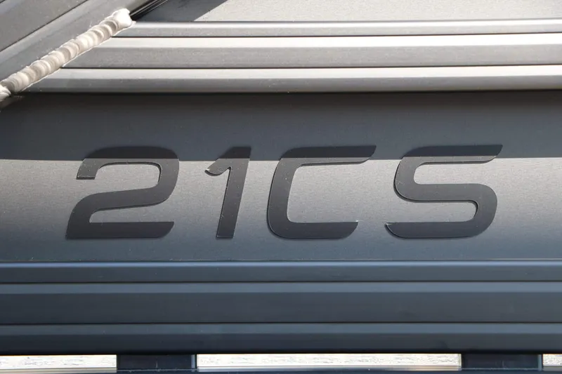 Slide: The Image of EVOTTI 521 CS Tri-Toon 2027 - 16