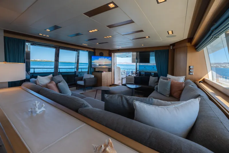 Slide: The Image of Ferretti Custom Line 100 2012 - 9