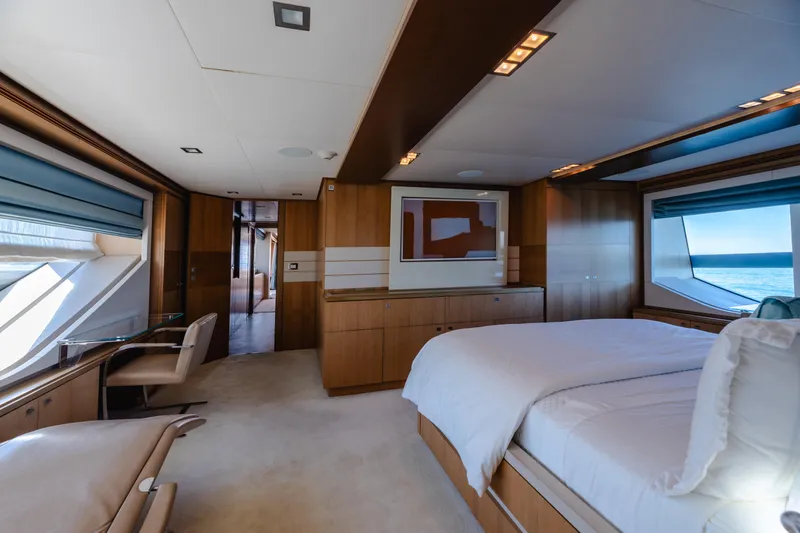Slide: The Image of Ferretti Custom Line 100 2012 - 15