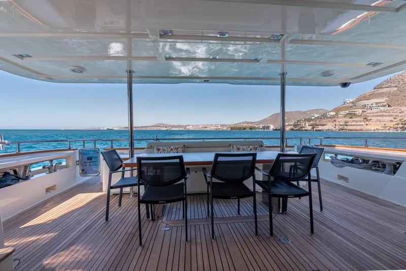 Slide: The Image of Ferretti Custom Line 100 2012 - 6