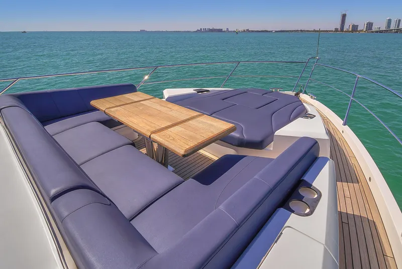 Slide: The Image of Sunseeker Manhattan 68 2021 - 78