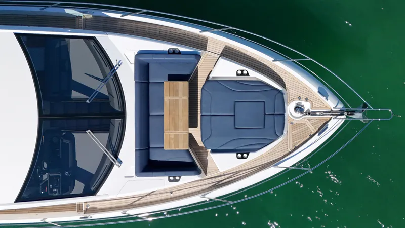 Slide: The Image of Sunseeker Manhattan 68 2021 - 6