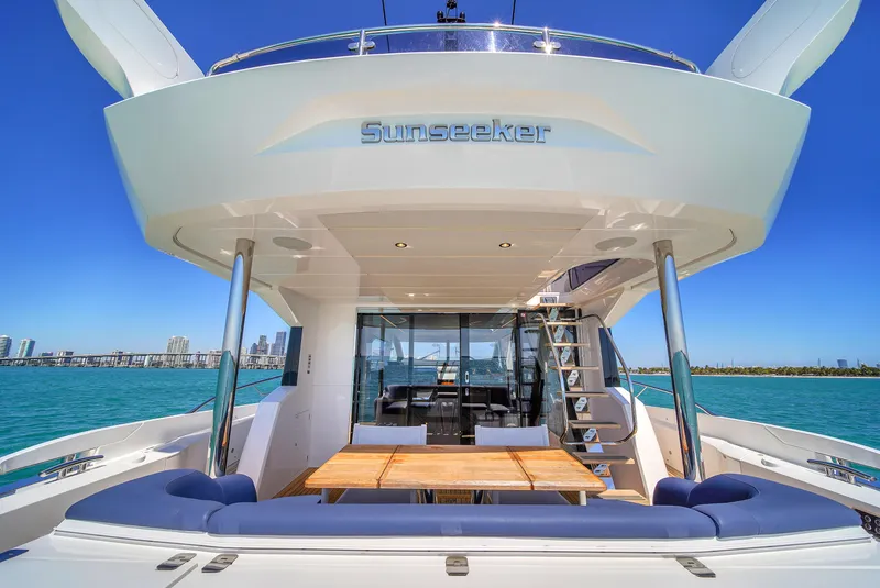 Slide: The Image of Sunseeker Manhattan 68 2021 - 53
