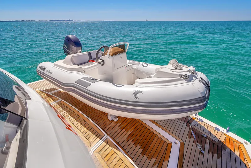 Slide: The Image of Sunseeker Manhattan 68 2021 - 73