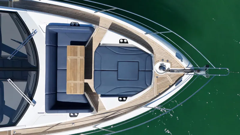 Slide: The Image of Sunseeker Manhattan 68 2021 - 7