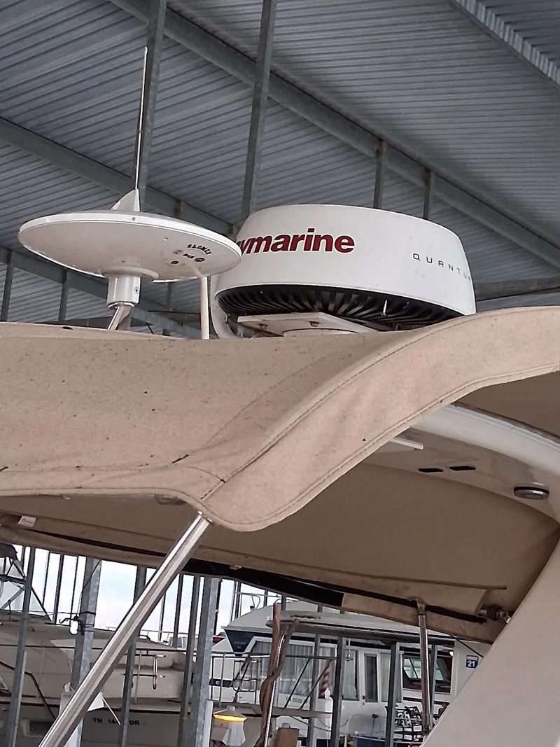 Slide: The Image of Sea Ray 340 Sundancer 2001 - 17