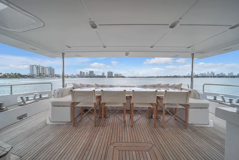 Slide: The Image of Azimut Grande 30M 2017 - 33