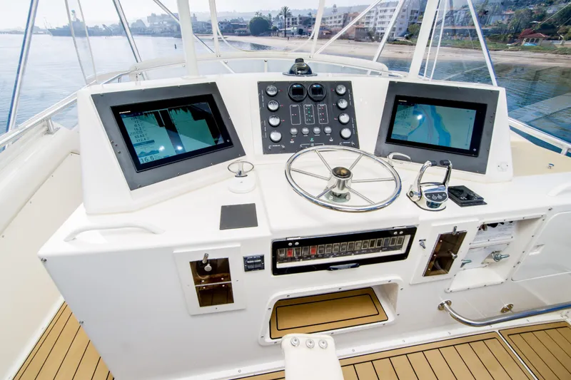 Slide: The Image of Bertram 50 Convertible 1990 - 15