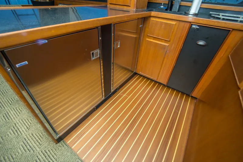 Slide: The Image of Bertram 50 Convertible 1990 - 28
