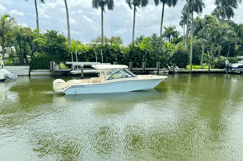 Slide: The Image of Grady-White Freedom 325 2025 - 1