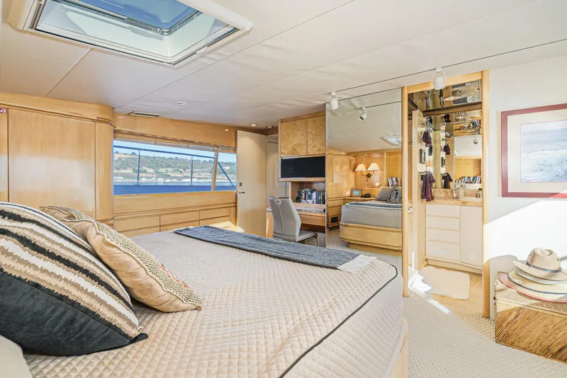 Slide: The Image of Barattucci Yachts Yacht Fisher 1992 - 11