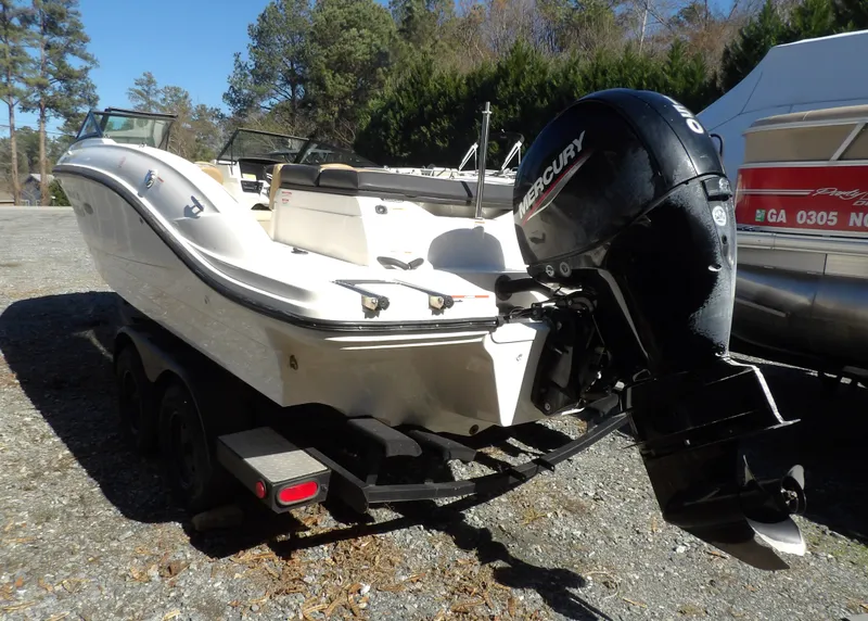 Slide: The Image of Sea Ray SPO 210 2023 - 5