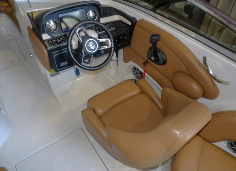 Slide: The Image of Crownline Boats 250 XSS 2023 - 2
