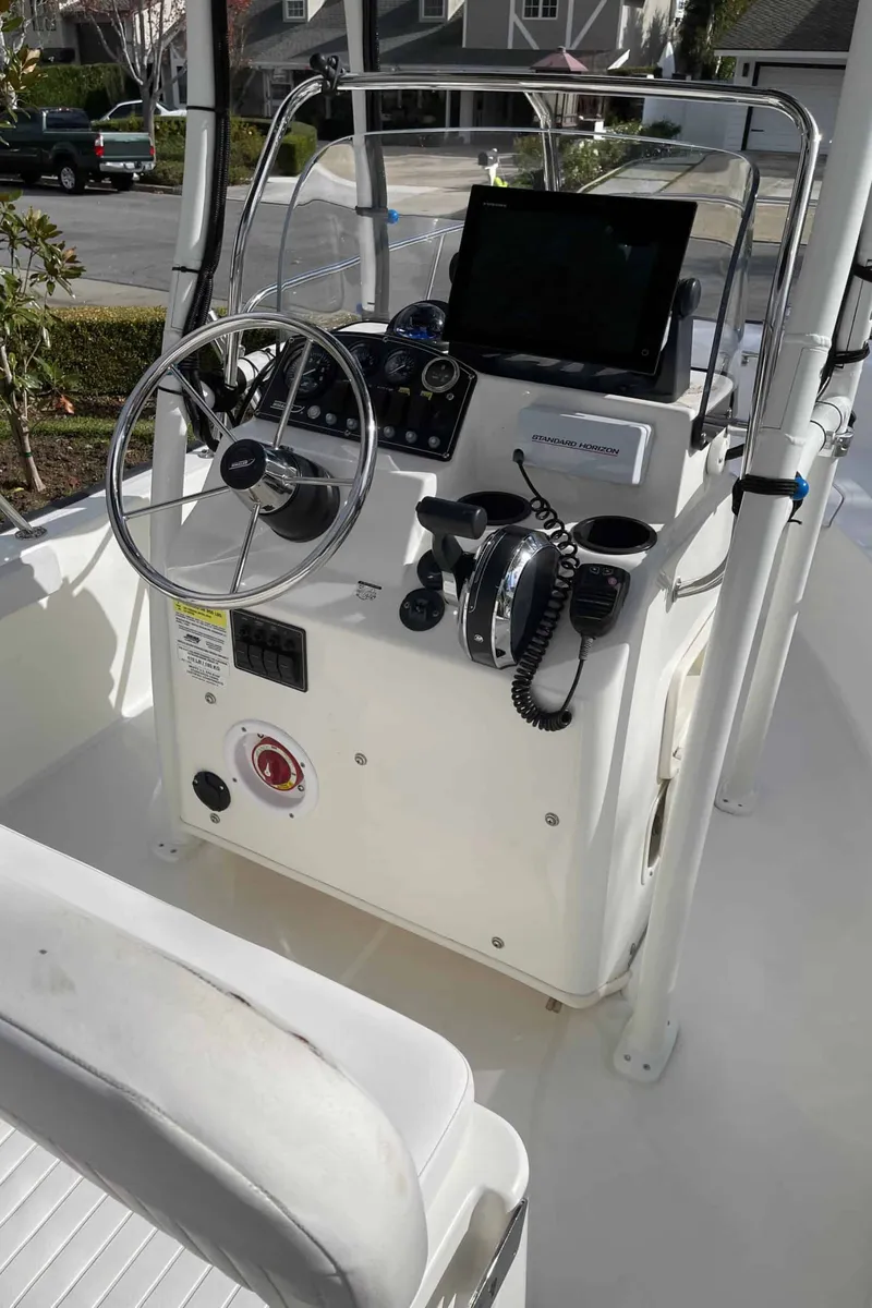Slide: The Image of Boston Whaler 170 Montauk 2015 - 7