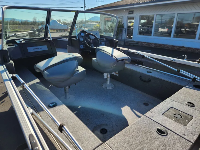 Slide: The Image of Alumacraft Classic 165 Sport 2021 - 4