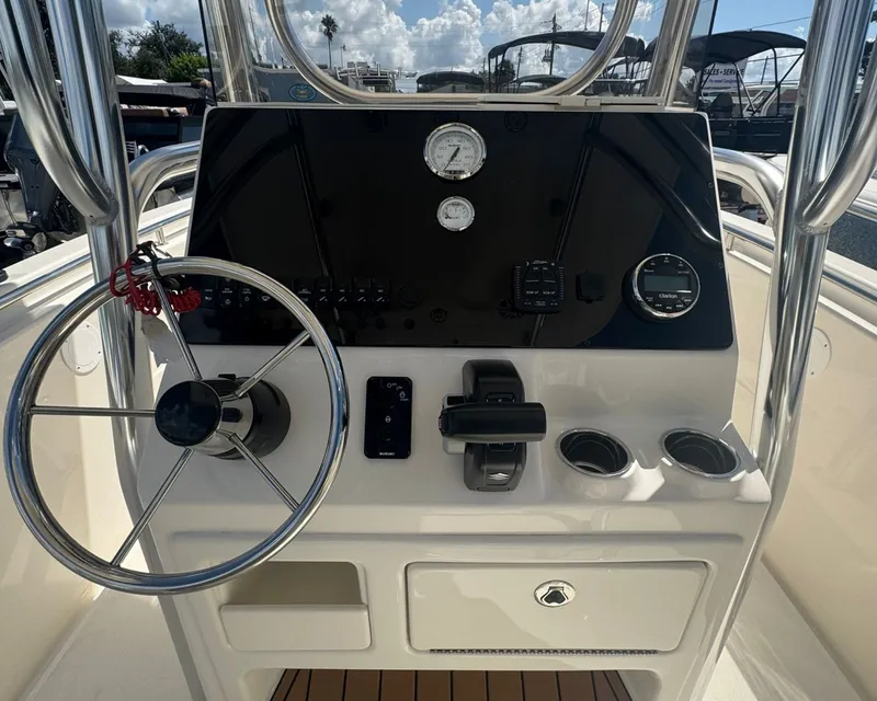 Slide: The Image of Bulls Bay 230CC 2026 - 7