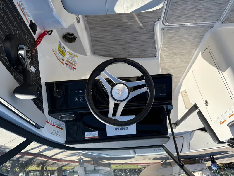 Slide: The Image of Sea Ray SPX 190 Outboard 2025 - 15