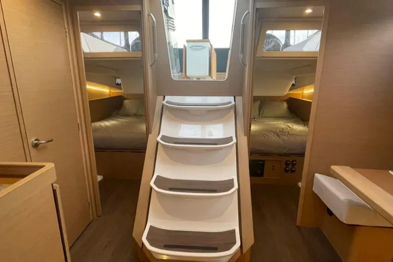 Slide: The Image of Jeanneau Sun Odyssey 490 2022 - 17