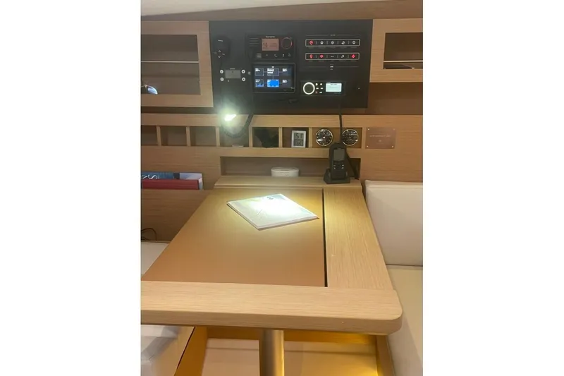 Slide: The Image of Jeanneau Sun Odyssey 490 2022 - 26