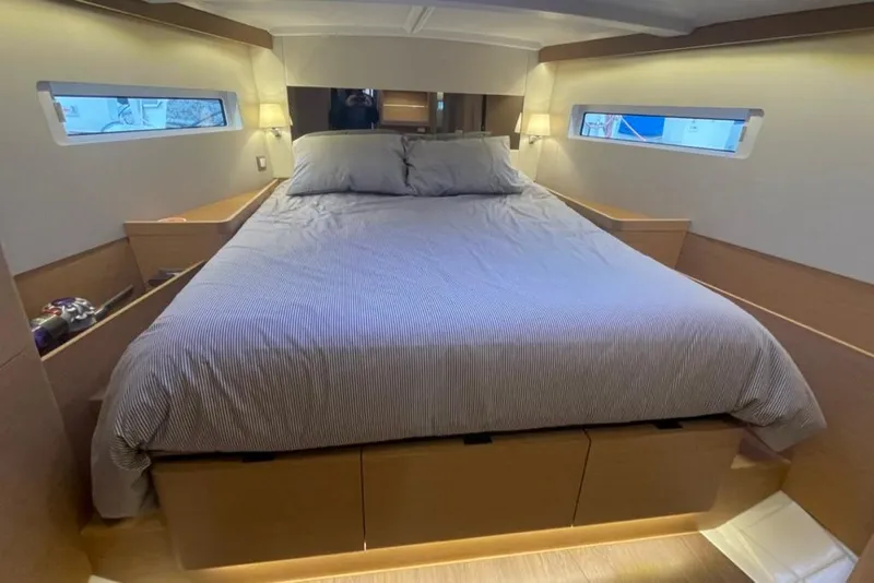 Slide: The Image of Jeanneau Sun Odyssey 490 2022 - 30
