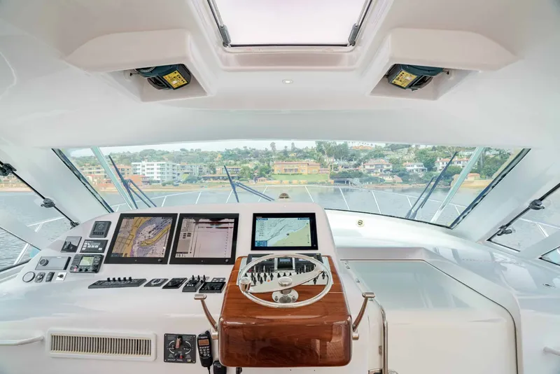 Slide: The Image of Hatteras 45 Express Sportfish 2015 - 20