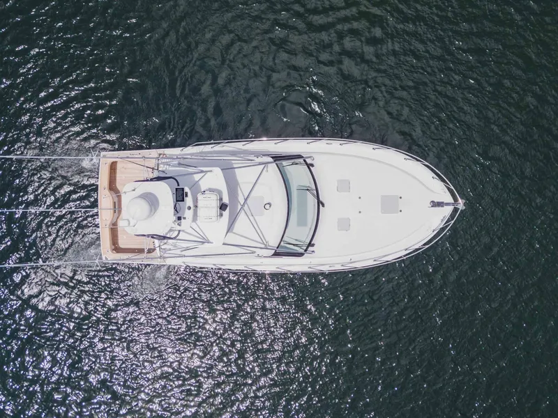 Slide: The Image of Hatteras 45 Express Sportfish 2015 - 9