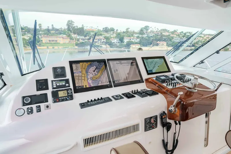 Slide: The Image of Hatteras 45 Express Sportfish 2015 - 19