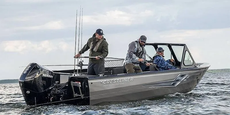 The Image of Crestliner Commander Elite 2050 2025 - 0