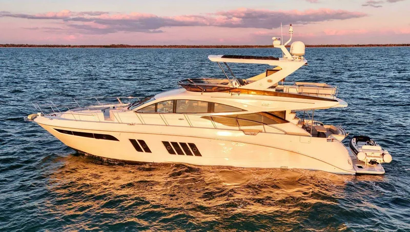 Slide: The Image of Sea Ray L650 Fly "Jeanne Rose" 2018 - 0