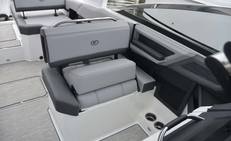 Slide: The Image of Cobalt R6 OB - 16