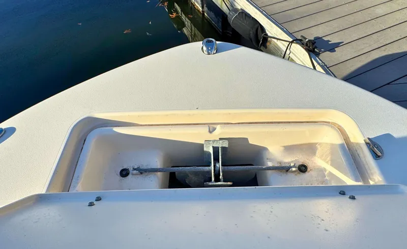 Slide: The Image of Grady White FISHERMAN 216 - 20