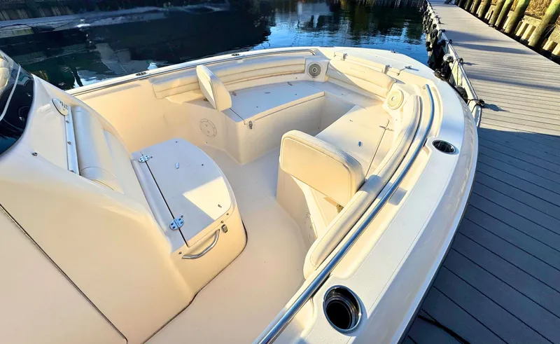 Slide: The Image of Grady White FISHERMAN 216 - 6