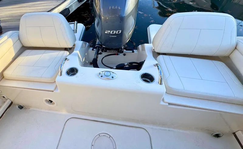 Slide: The Image of Grady White FISHERMAN 216 - 8