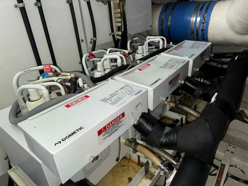 Slide: The Image of Neptunus 62 Flybridge "Aviana Joli" 2005 - 51