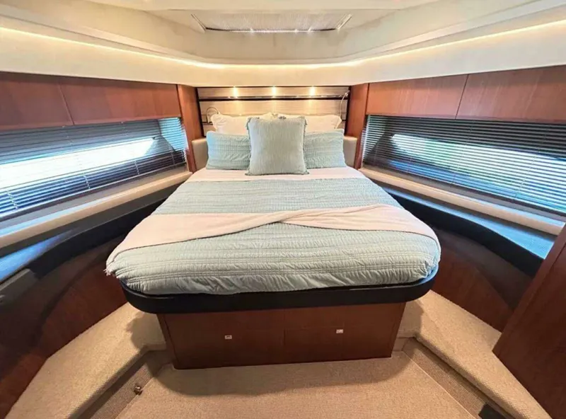 Slide: The Image of Princess S72 "Snowbird" 2014 - 13