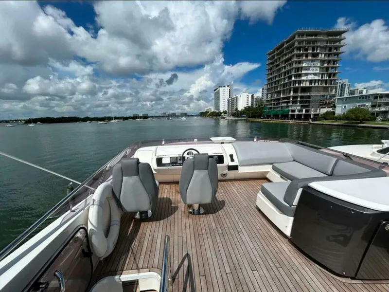 Slide: The Image of Princess S72 "Snowbird" 2014 - 42