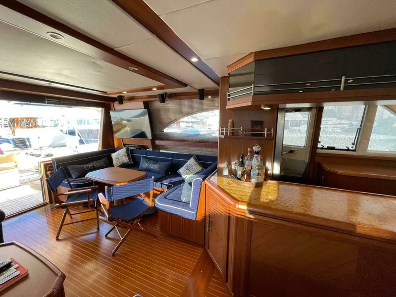 Slide: The Image of Mochi Craft 74' Dolphin "Ce Lu" 2006 - 49