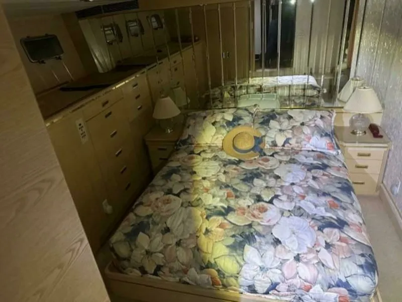 Slide: The Image of Motor Yacht 70 Brata "Wandrin Star" 1990 - 36