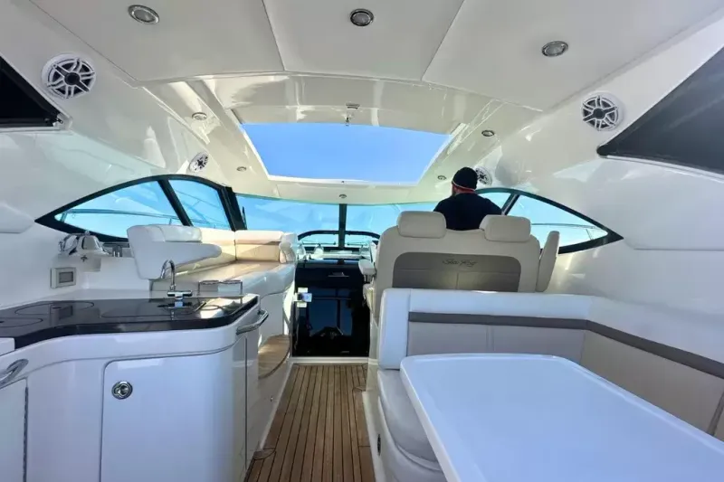 Slide: The Image of Sea Ray 410 SUNDANCER - 9