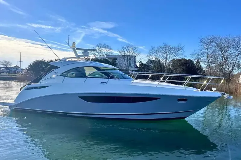 Slide: The Image of Sea Ray 410 SUNDANCER - 1