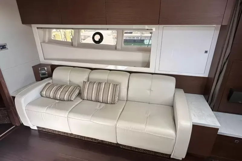 Slide: The Image of Sea Ray 410 SUNDANCER - 30