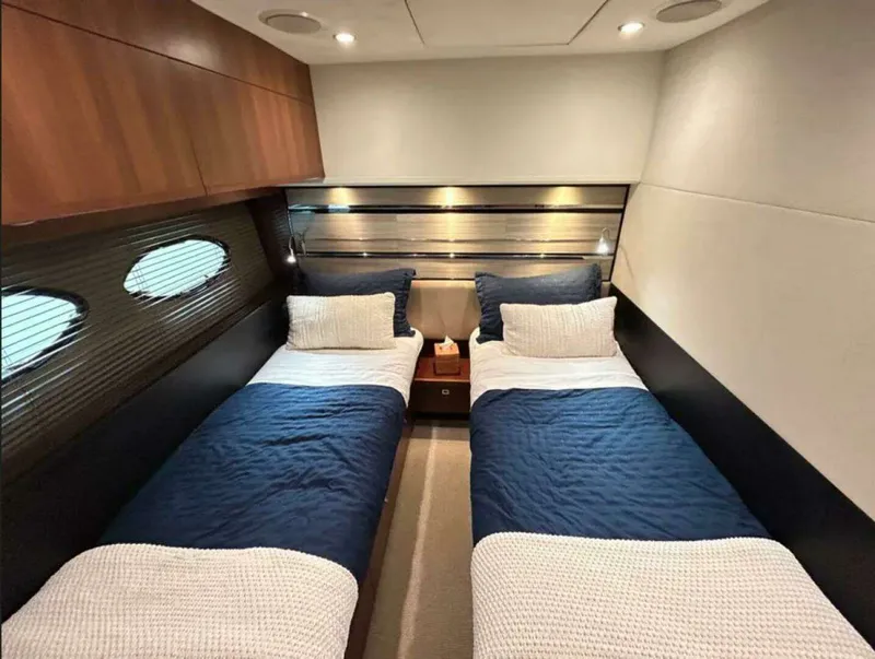 Slide: The Image of Princess S72 "Snowbird" 2014 - 18