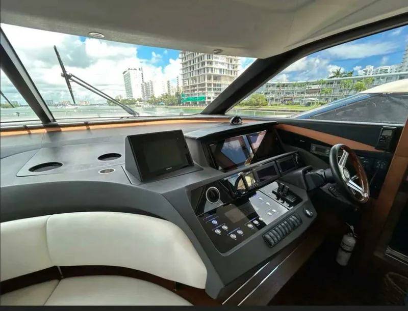 Slide: The Image of Princess S72 "Snowbird" 2014 - 21