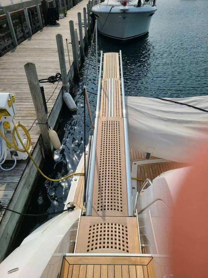 Slide: The Image of Sunseeker 68 Manhattan "Sweet Tina" 2023 - 37