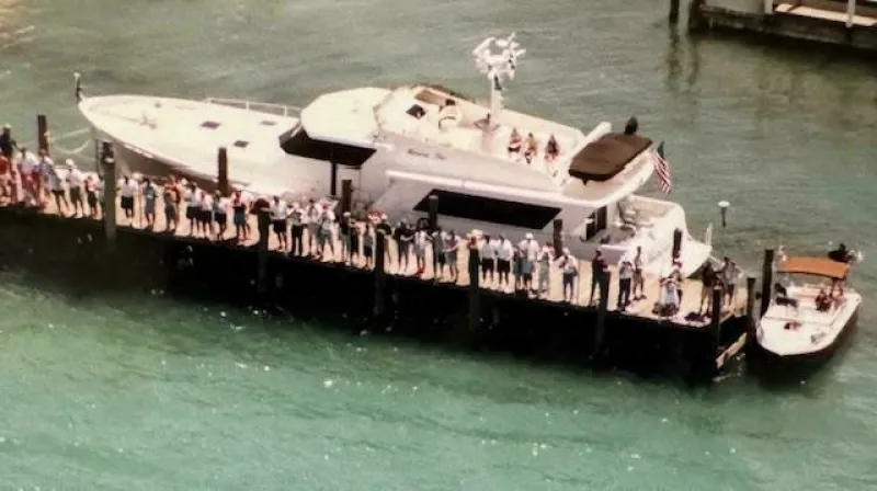 Slide: The Image of Motor Yacht 70 Brata "Wandrin Star" 1990 - 2