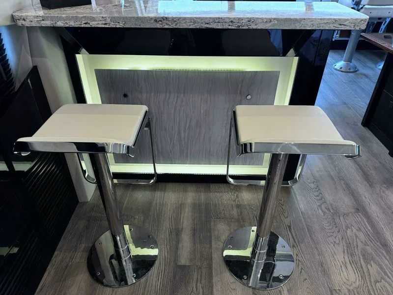 Slide: The Image of Sea Ray L650 Fly "Jeanne Rose" 2018 - 28