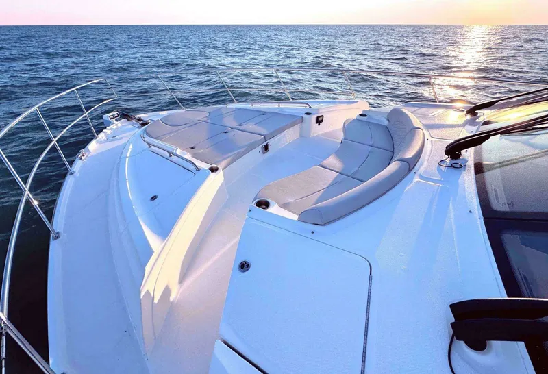 Slide: The Image of Sea Ray L650 Fly "Jeanne Rose" 2018 - 6